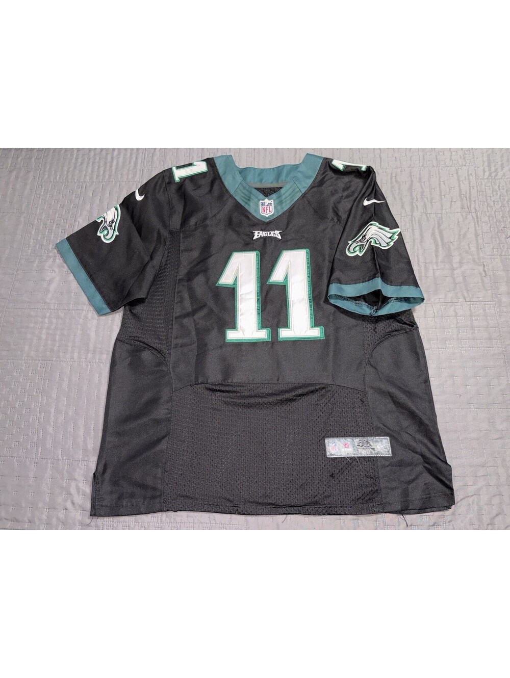 Mens Philadelphia Eagles Carson Wentz #11 Green Elite Jersey 48 Nike